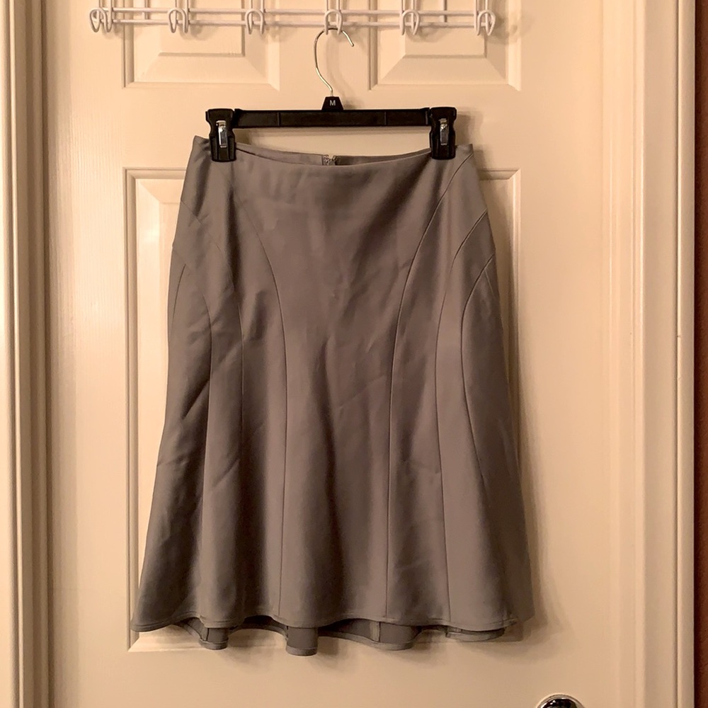 BCBG MaxAzria MIDI Silk Green Skirt. Size 2.